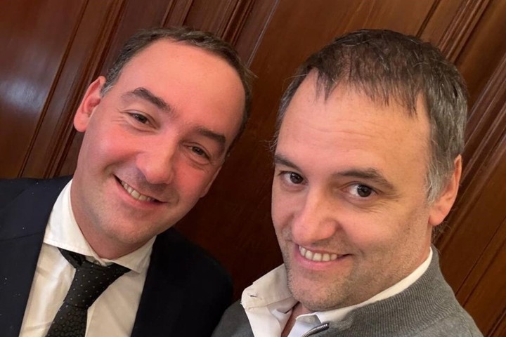 Los hermanos Francisco y Manuel Adorni.