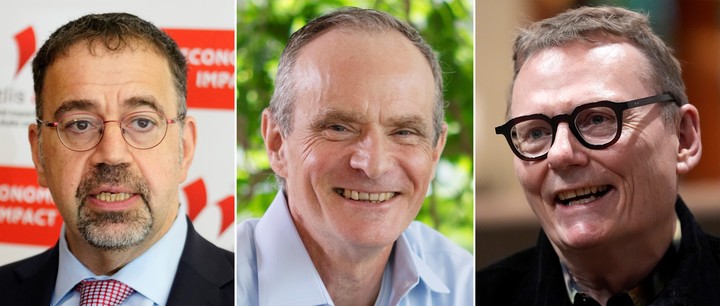 Los economistas Daron Acemoglu, Simon Johnson y James A. Robinson, en alerta. (AP Photo)