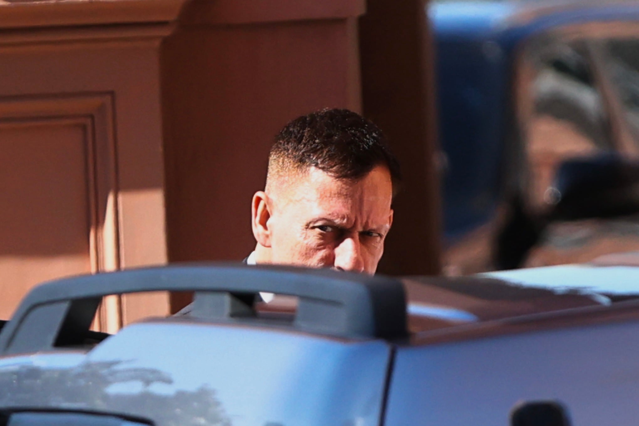 Peter Thiel, CEO de Palantir ingresa a la Casa Rosada. 