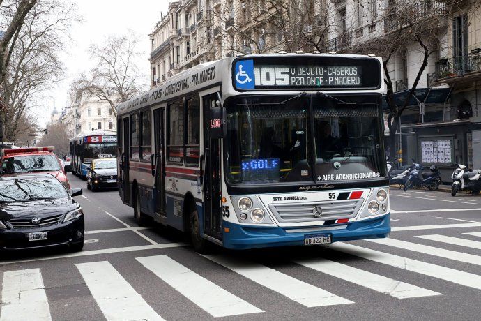 Las 31 líneas de colectivos que circulan exclusivamente dentro de CABA subirán 4,1% a partir del 1° de septiembre. Las 31 líneas de colectivos que circulan exclusivamente dentro de CABA subirán 4,1% a partir del 1° de septiembre.