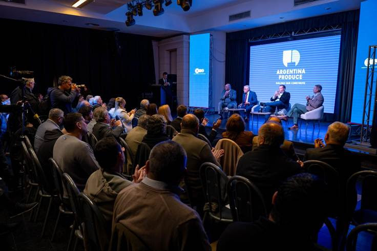 Sindicalistas y empresarios pyme convocaron a reconstruir el diálogo por la producción y el empleo: "No vemos proyectos para la industria ni el comercio"