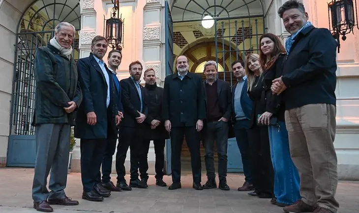 La Liga de Intendentes Peronistas, un nuevo espacio que busca incidir en la interna del peronismo bonaerense. La Liga de Intendentes Peronistas, un nuevo espacio que busca incidir en la interna del peronismo bonaerense.