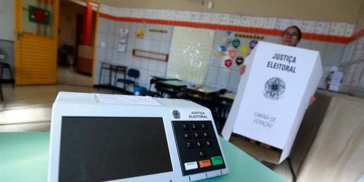 El TSE anunció incidentes ailados durnate las elecciones en Brasil 2026