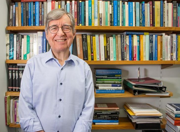 Michael Woodford, “el anticristo” para los libertarios y liberales. Si se lleva el Nobel, sería un cachetazo a las ideas de nuestro presidente.