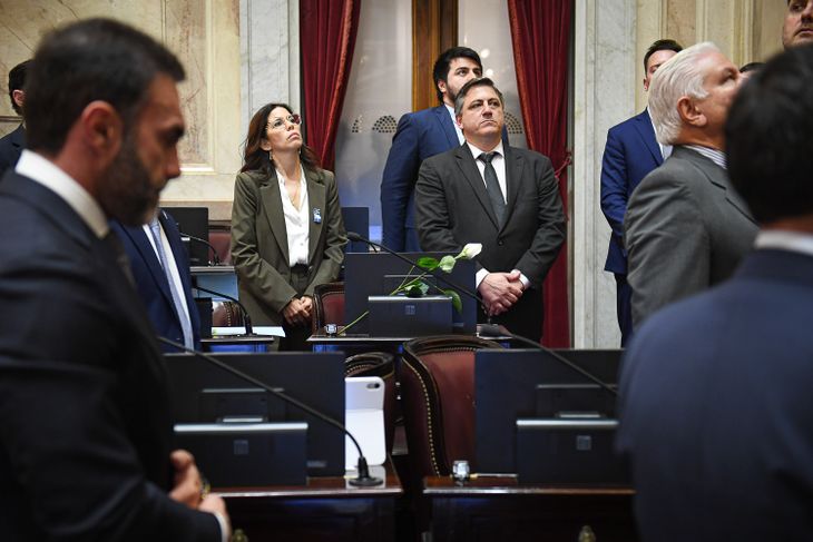 El Senado homenajeó a Juan Carlos Pagotto en el inicio de la sesión.