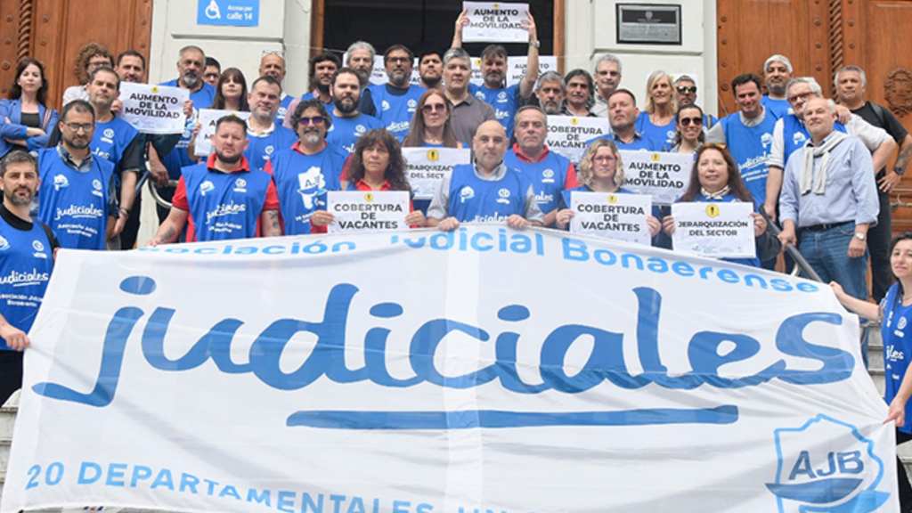 Kicillof, Judiciales bonaerenses, AJB