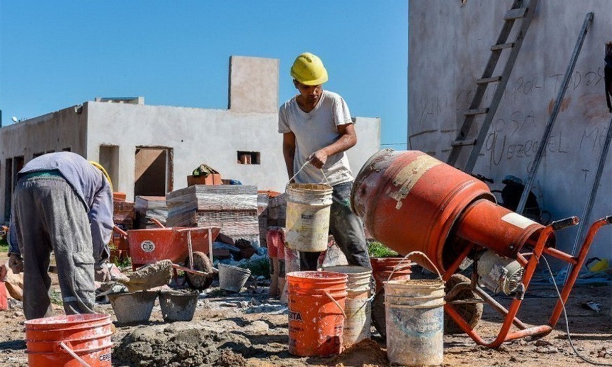 Malas nuevas para la UOCRA: en sólo 30 días se perdieron otros 4 mil empleos formales en la construcción
