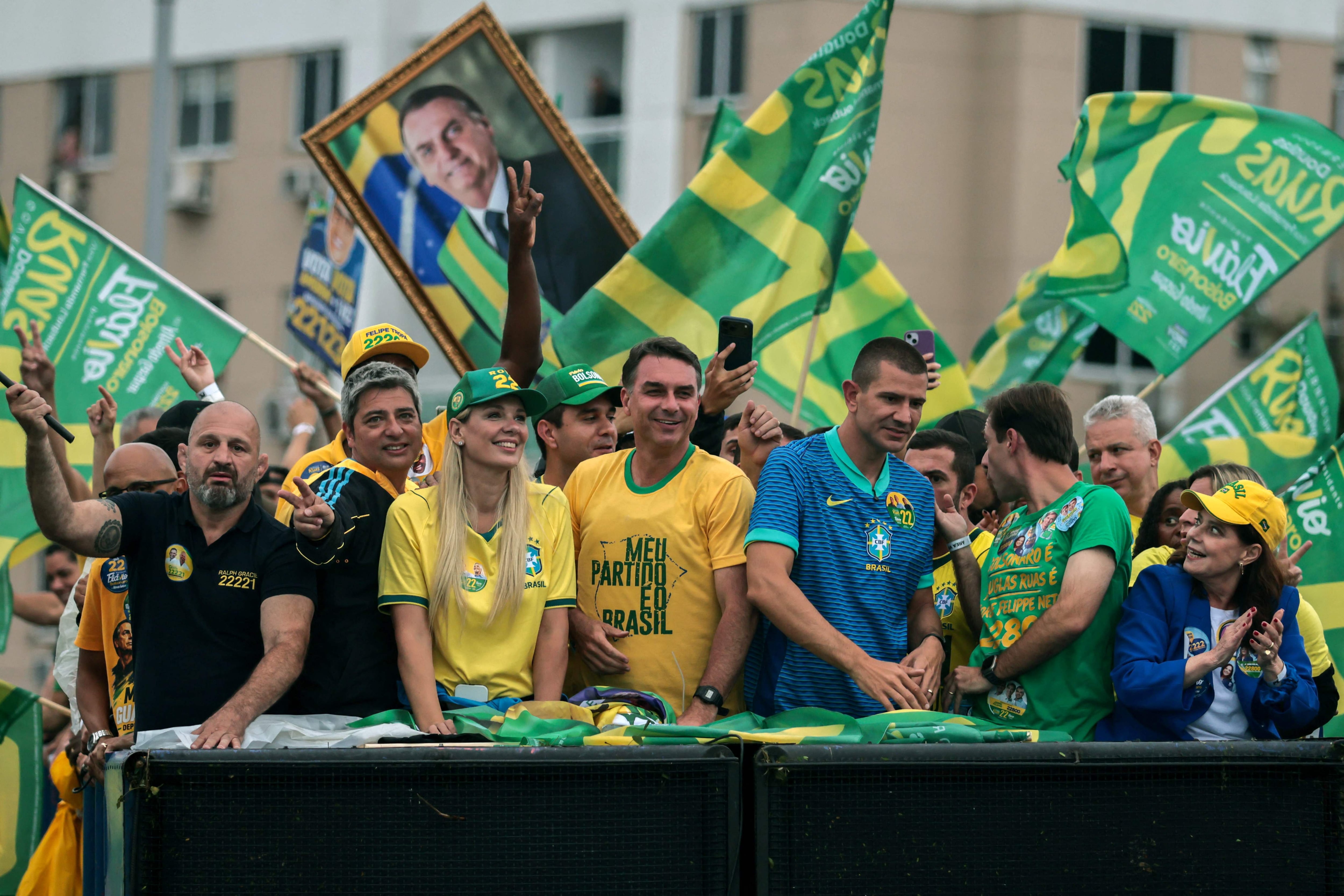 Flávio aventaja a Lula en el estado de Río de Janeiro (Photo by Douglas SHINEIDR / AFP)