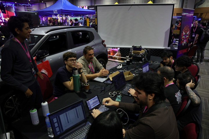 Talleres, retrocomputadoras y reutilización de hardware. Foto: Flor Fernández